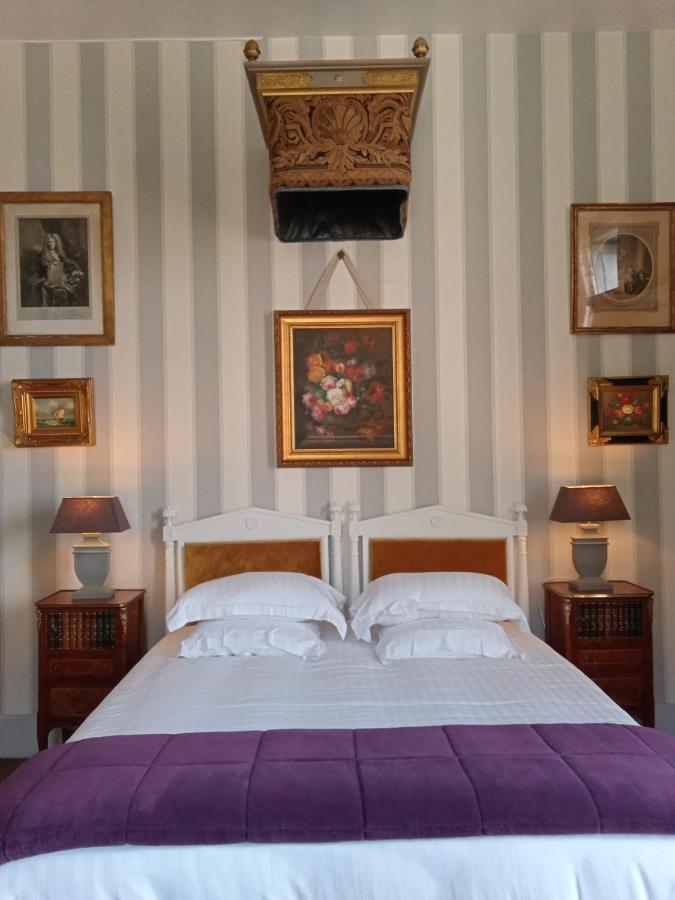 ชาโต เดอ มงโบรล Villa Fleurigne ภายนอก รูปภาพ