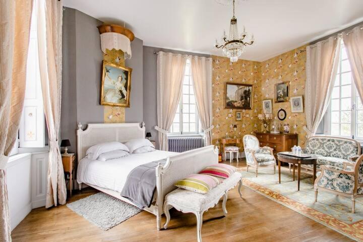 ชาโต เดอ มงโบรล Villa Fleurigne ภายนอก รูปภาพ