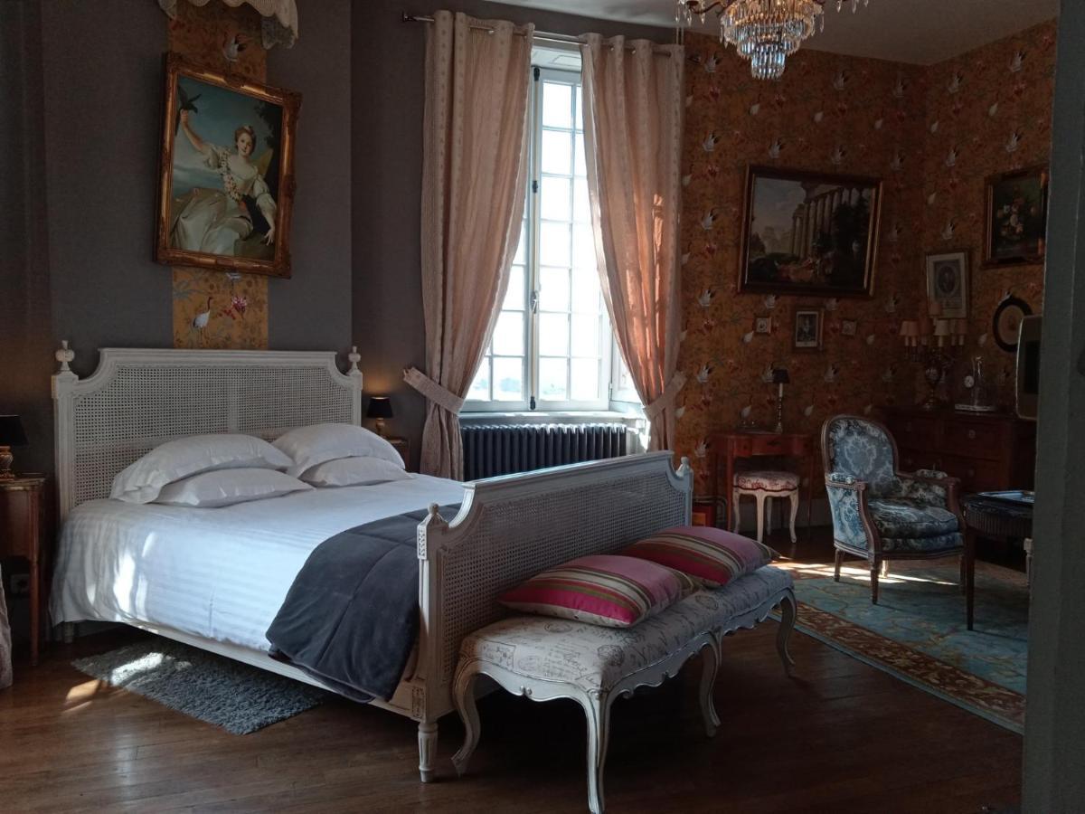 ชาโต เดอ มงโบรล Villa Fleurigne ภายนอก รูปภาพ