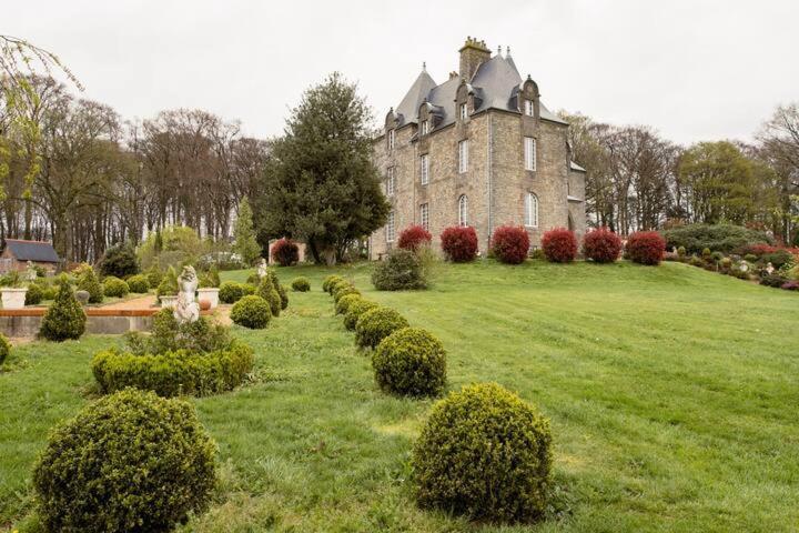 ชาโต เดอ มงโบรล Villa Fleurigne ภายนอก รูปภาพ