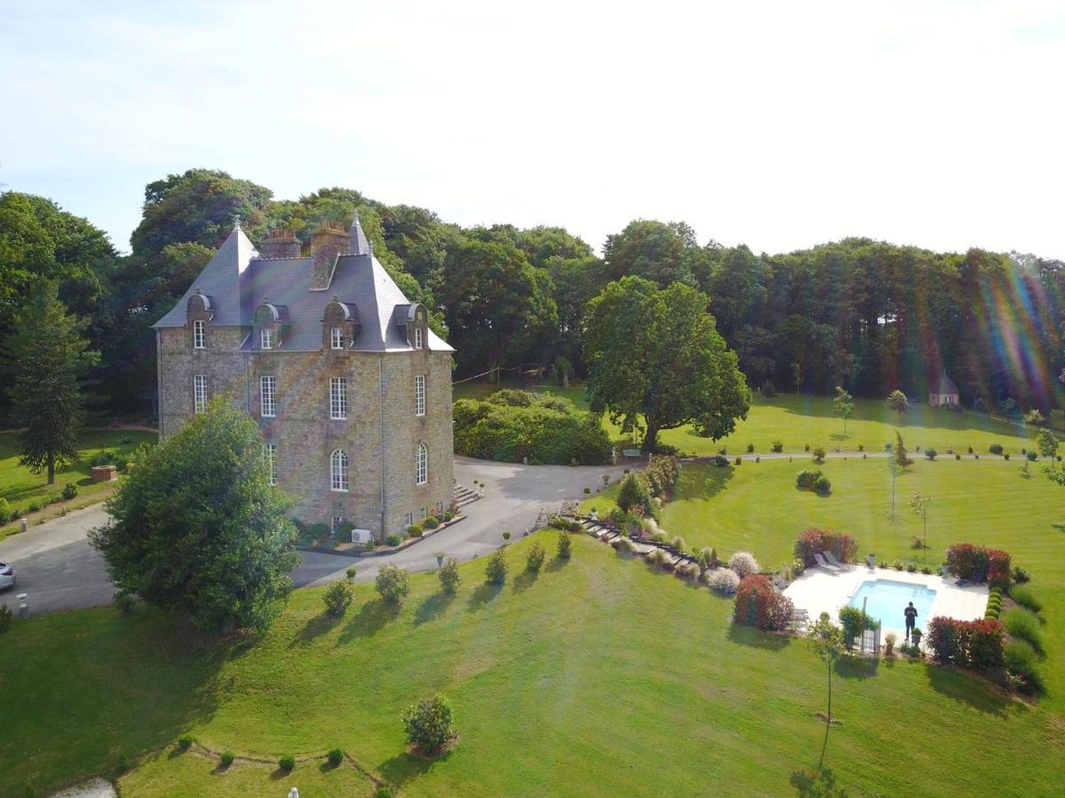 ชาโต เดอ มงโบรล Villa Fleurigne ภายนอก รูปภาพ